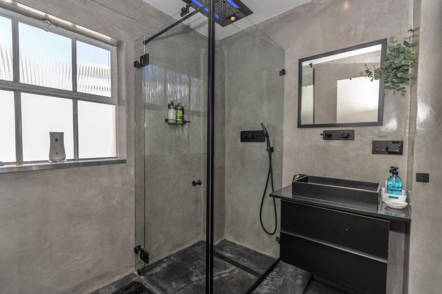 2 Bedroom Property for Sale in Cape Town City Centre Western Cape